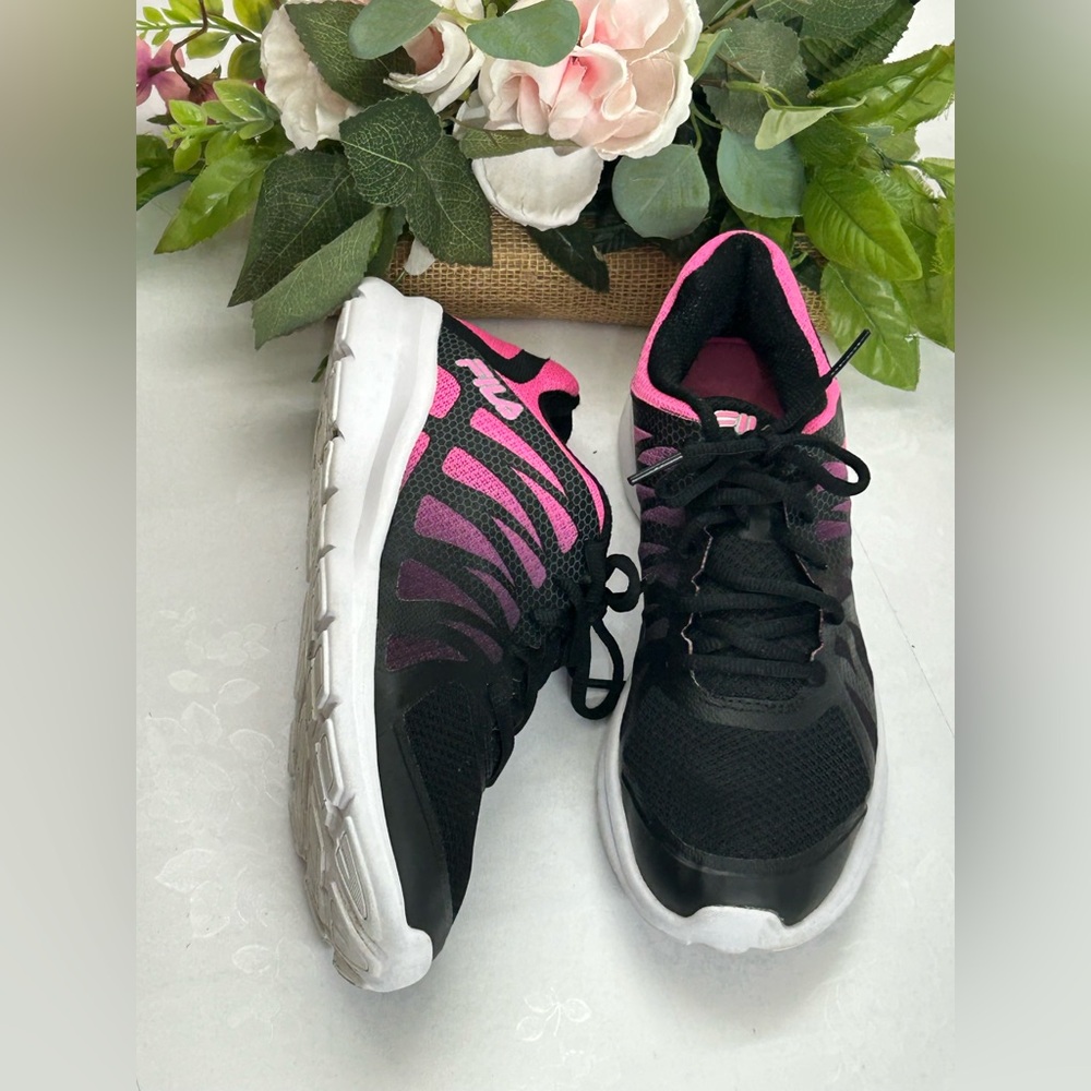 Women's Black and Pink Athletic Shoes